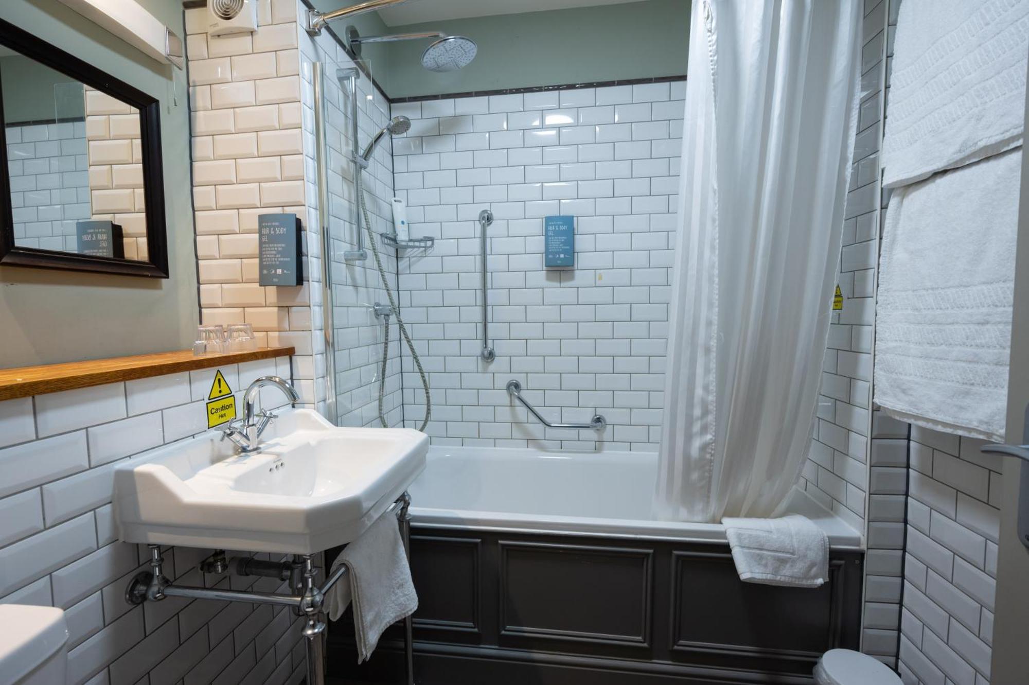 St Leonards Hotel By Greene King Inns Saint Leonards Ngoại thất bức ảnh