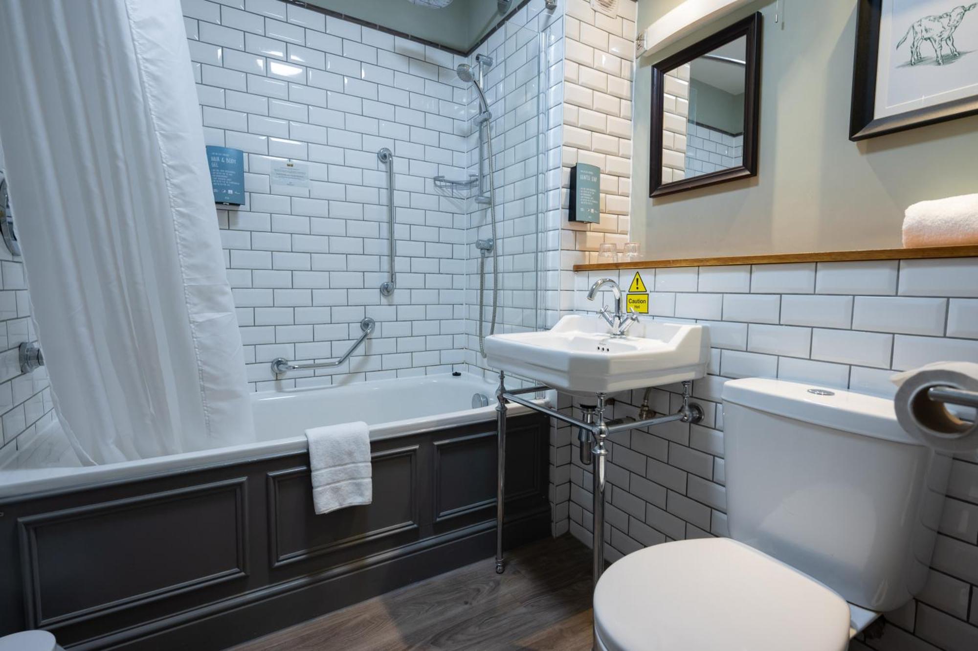 St Leonards Hotel By Greene King Inns Saint Leonards Ngoại thất bức ảnh
